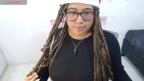 Mara Silk online show from 12.17.25