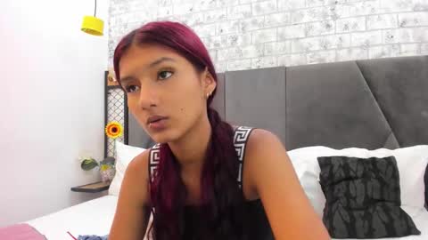 Maray Lous  online show from 12.19.25