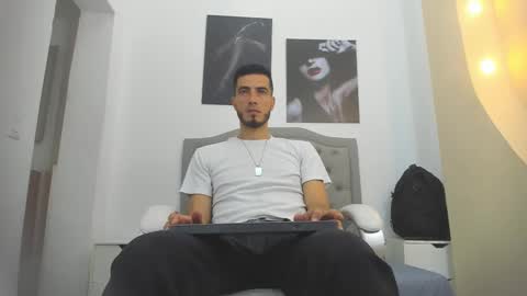 Marc Ruffalo online show from 03.01.26