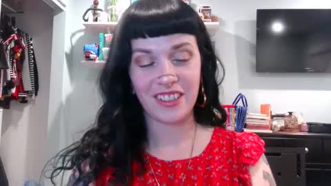 Snapshot of marcelinealtaria chatting on 01.28.25 MarcelineAltaria online show from 01.28.25