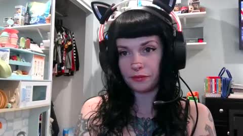 Snapshot of marcelinealtaria chatting on 02.04.25 MarcelineAltaria online show from 02.04.25