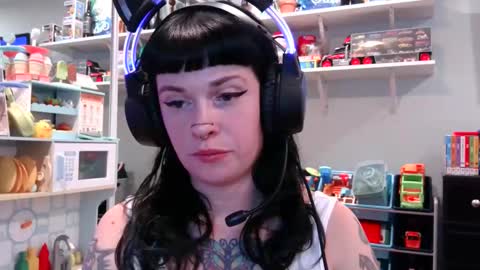 Snapshot of marcelinealtaria chatting on 02.26.25 MarcelineAltaria online show from 02.26.25