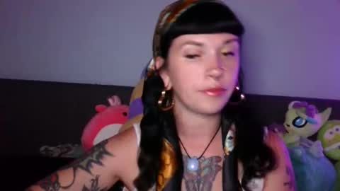 Snapshot of marcelinealtaria chatting on 09.15.25 MarcelineAltaria online show from 09.15.25