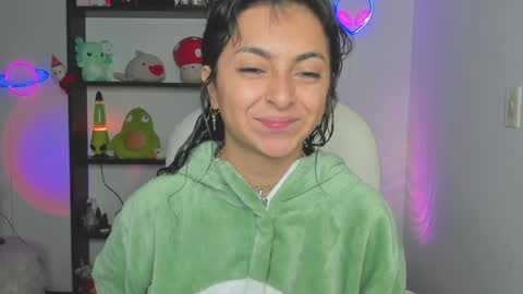 Snapshot of marcelinegh chatting on 02.04.25 Marceline online show from 02.04.25