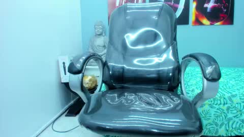 Marcella Hill online show from 02.21.25