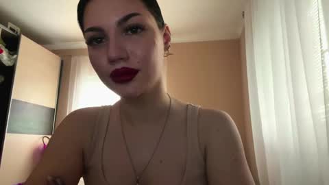 Julia online show from 04.22.26