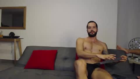 Snapshot of marcoandpolo01 chatting on 01.31.25 Marco  Polo online show from 01.31.25