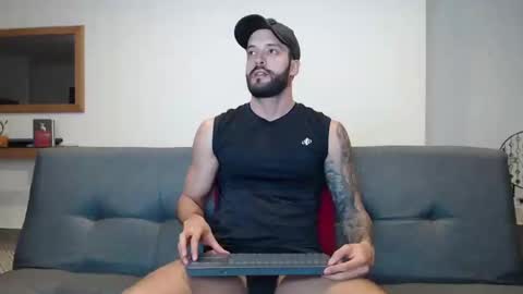 Snapshot of marcoandpolo01 chatting on 02.12.25 Marco  Polo online show from 02.12.25