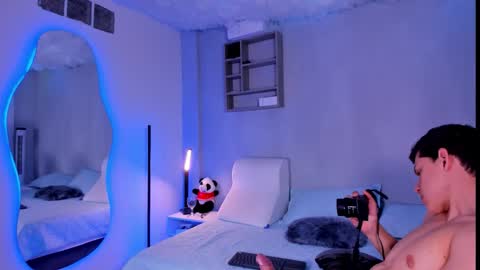 Marco Sullivan online show from 12.03.25