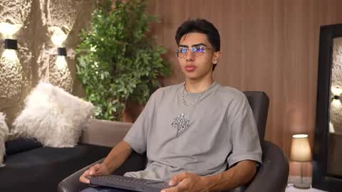 Snapshot of marcoyethan chatting on 09.11.25 Marco and Ethan online show from 09.11.25