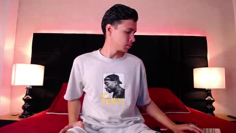 Snapshot of marcus_hanks chatting on 02.01.25 Marcus Hanks online show from 02.01.25