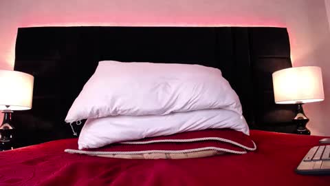 Snapshot of marcus_hanks chatting on 02.01.25 Marcus Hanks online show from 02.01.25