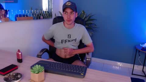 Snapshot of marcus_hanks chatting on 03.01.25 Marcus Hanks online show from 03.01.25