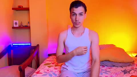 Snapshot of marcus_hanks chatting on 09.25.25 Marcus Hanks online show from 09.25.25