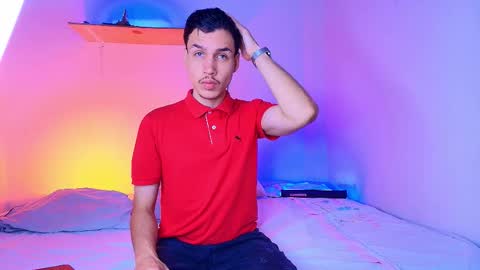 Snapshot of marcus_hanks chatting on 11.01.25 Marcus Hanks online show from 11.01.25