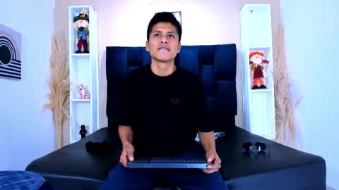 marcus hans online show from 10.21.25