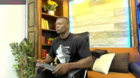 Snapshot of marcusblack_ chatting on 04.29.26 Marcusssss online show from 04.29.26