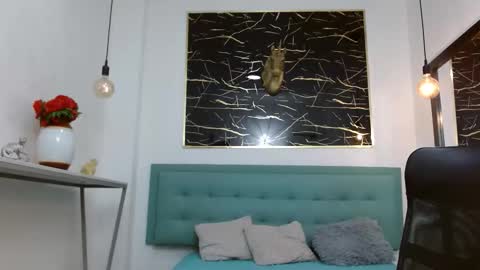 Snapshot of marcuslux_ chatting on 01.12.26 MARCUS online show from 01.12.26