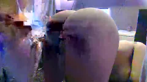 mareeng online show from 10.21.25