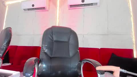 Marelyn online show from 02.20.26