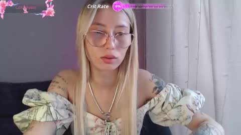 Snapshot of margaret_8 chatting on 12.01.25 Margaret online show from 12.01.25