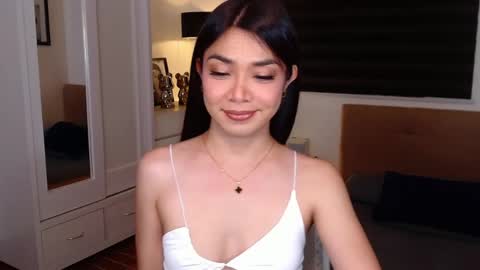 Snapshot of margawilliams chatting on 11.05.25 Marga Williams online show from 11.05.25