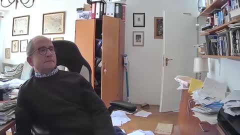 Snapshot of marginalie chatting on 03.06.25 marginalie online show from 03.06.25