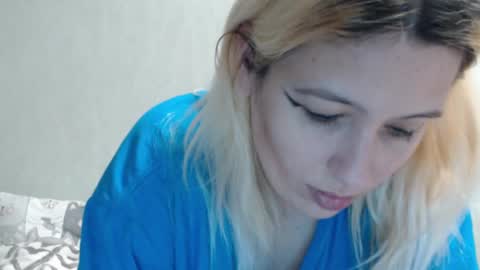 Snapshot of margo_shine chatting on 02.14.25 margo_shine online show from 02.14.25