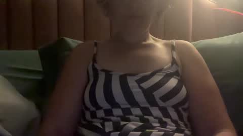 Snapshot of margolane chatting on 10.28.25 Elle online show from 10.28.25