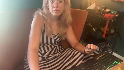 Snapshot of margolane chatting on 10.28.25 Elle online show from 10.28.25