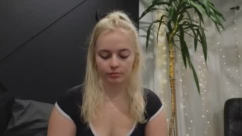 margot_robbie7 online show from 01.03.25