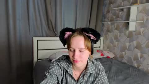 Snapshot of margretlanglo chatting on 04.23.26 Rita online show from 04.23.26