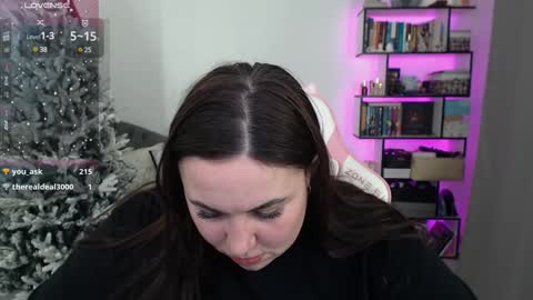 Snapshot of mari_moore7 chatting on 12.10.24 mari moore online show from 12.10.24
