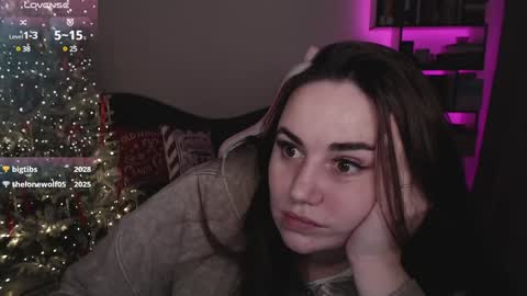 Snapshot of mari_moore7 chatting on 12.16.24 mari moore online show from 12.16.24
