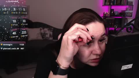 Snapshot of mari_moore7 chatting on 02.07.25 mari moore online show from 02.07.25