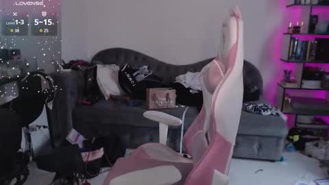 mari moore online show from 09.20.25