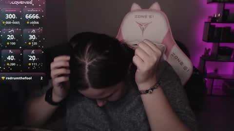 mari moore online show from 10.19.25