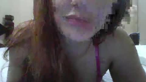 Snapshot of maria_eugenia chatting on 09.19.25 Mareu online show from 09.19.25