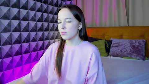 Snapshot of maria_solis chatting on 10.19.25 Maria online show from 10.19.25