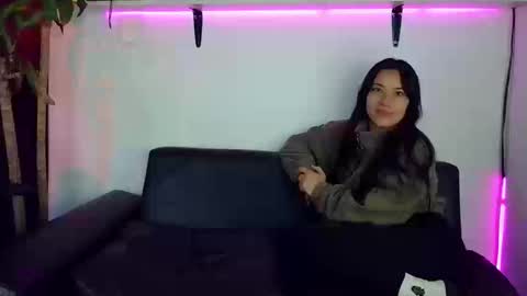 Snapshot of mariaa_paulaa chatting on 09.09.25 Maria Paula  online show from 09.09.25