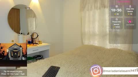 Snapshot of mariadanielasanchez chatting on 10.03.25 mariadanielasanchez online show from 10.03.25