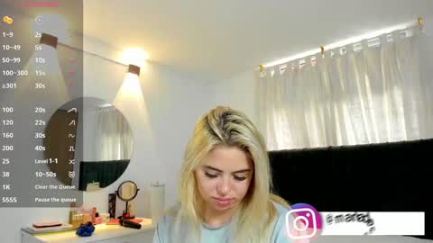 Snapshot of mariadanielasanchez chatting on 10.12.25 mariadanielasanchez online show from 10.12.25