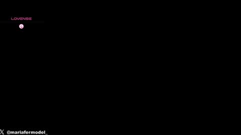 Snapshot of mariafer05 chatting on 01.05.25 Maria Fer online show from 01.05.25