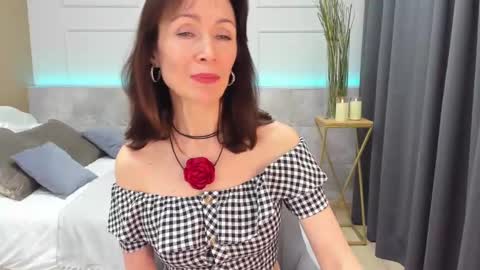 Mari online show from 02.12.25