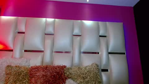 Snapshot of mariahmendezz chatting on 09.10.25 online show from 09.10.25