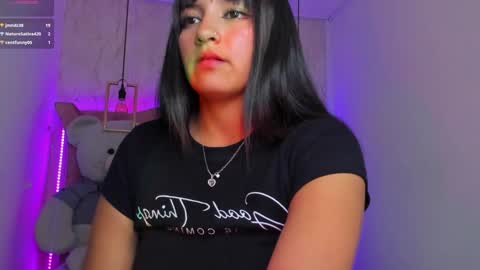 Snapshot of mariam__cute chatting on 01.12.25   online show from 01.12.25