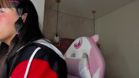 Snapshot of mariam__cute chatting on 02.15.25   online show from 02.15.25