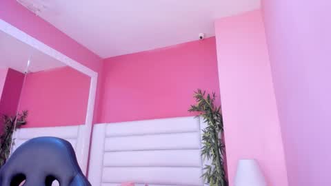 Mariam online show from 10.27.25