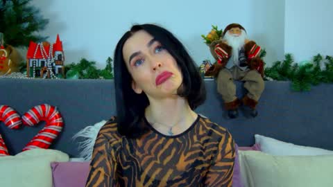 MariaMenson online show from 01.14.25