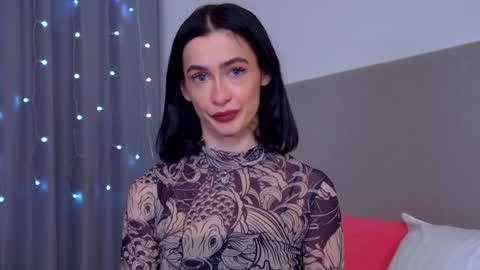 MariaMenson online show from 01.19.25